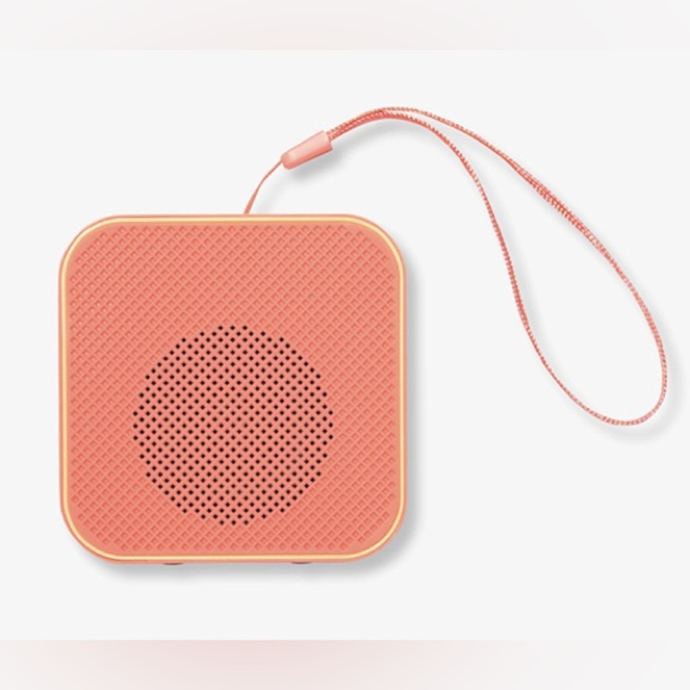 NWT Sonix Bluetooth Speaker